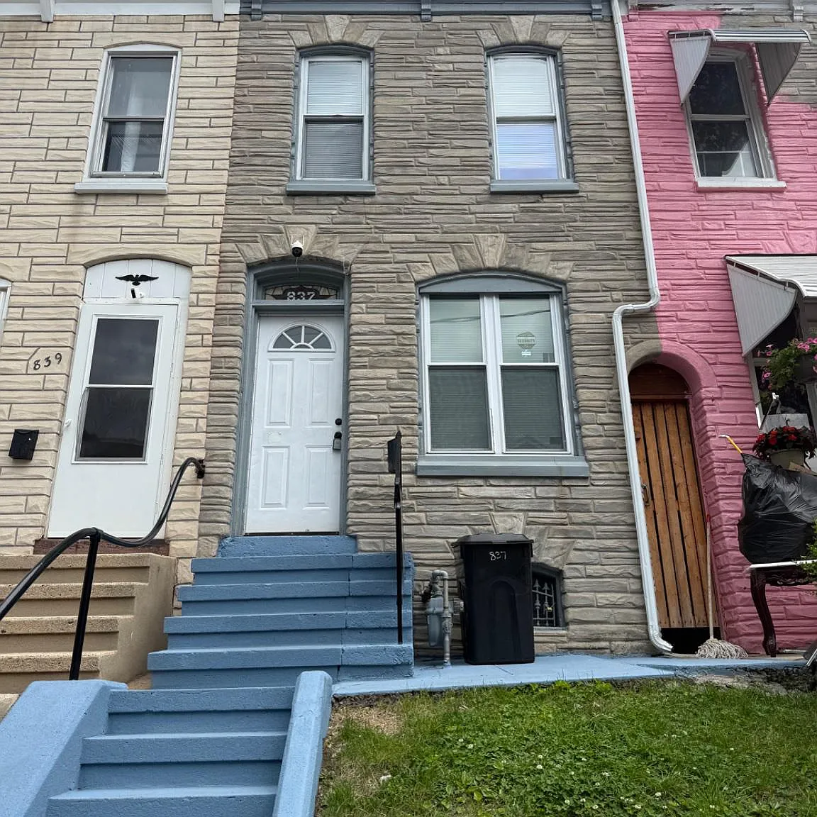 2 bed, 1.0 bath, 750 sqft, $1,250 — Photo 1
