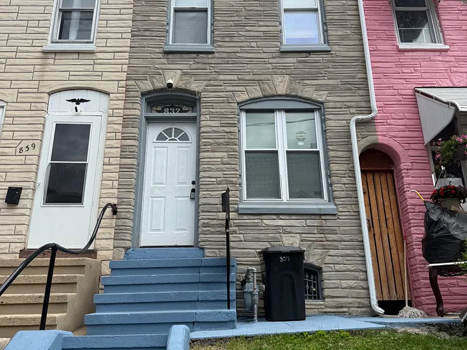 837 Locust St