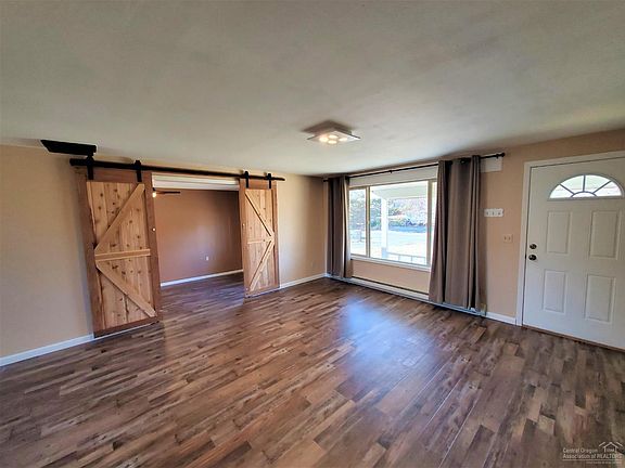 2nd image of 2284 NE Quail Valley Dr