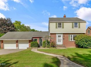 1642 Norcross Dr, Oregon, OH 43616