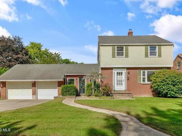 1642 Norcross Dr, Oregon, OH 43616