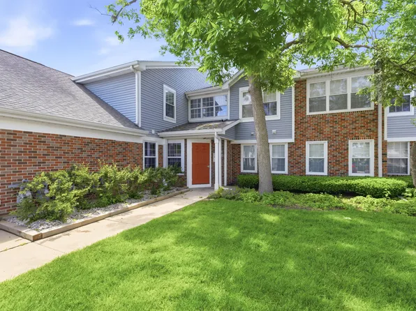 207 W Jennifer Ln Unit 2-1A, Palatine, IL 60067