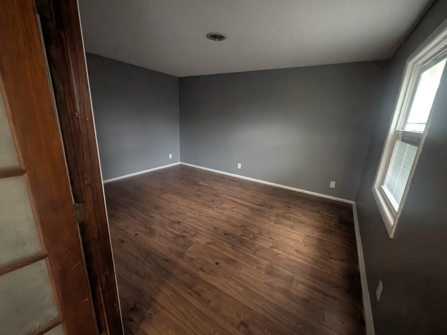 4 bed, 2256 sqft, $2,000 — Photo 4
