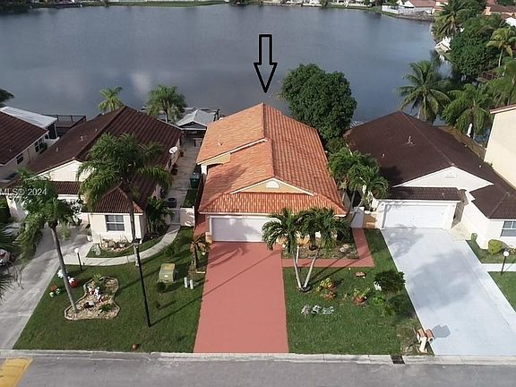 5th image of 5371 NW 184th St
