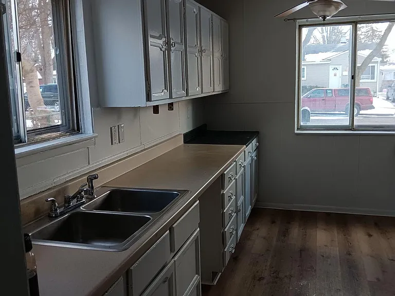 37 E Hopkins Ave — Photo 22