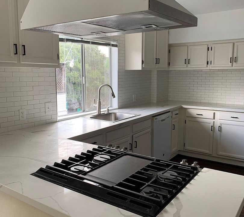 1st image of 941 Capitol St
