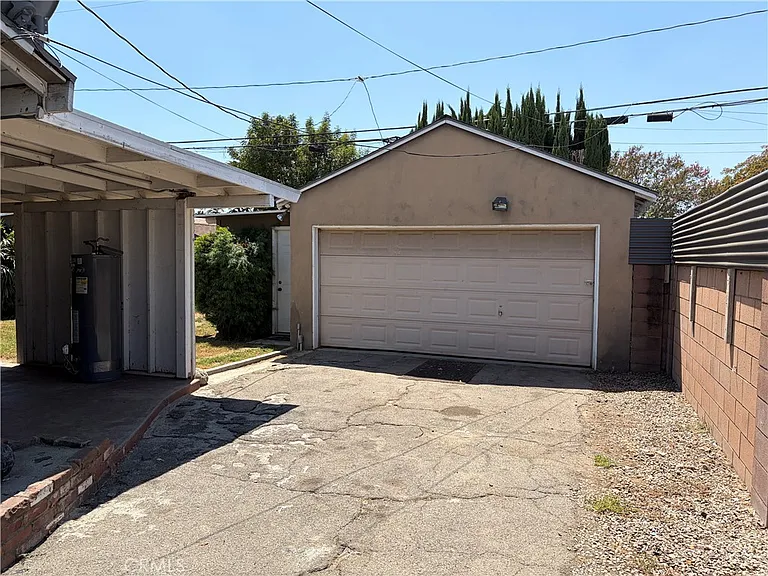 749 N Viceroy Ave — Photo 14