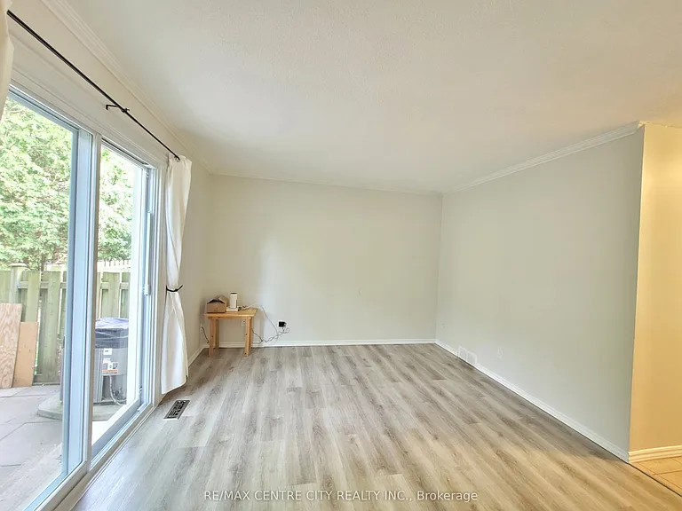 1247 Huron St — Photo 7