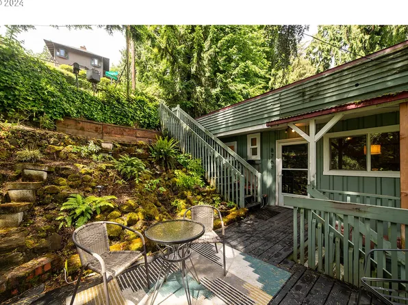 8767 NW Springville Rd, Portland, OR 97231