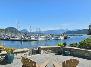 664 Bay Rd, Gibsons, BC V0N1V8
