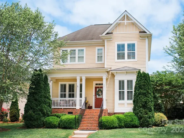 4090 Library Ln NW, Conover, NC 28613