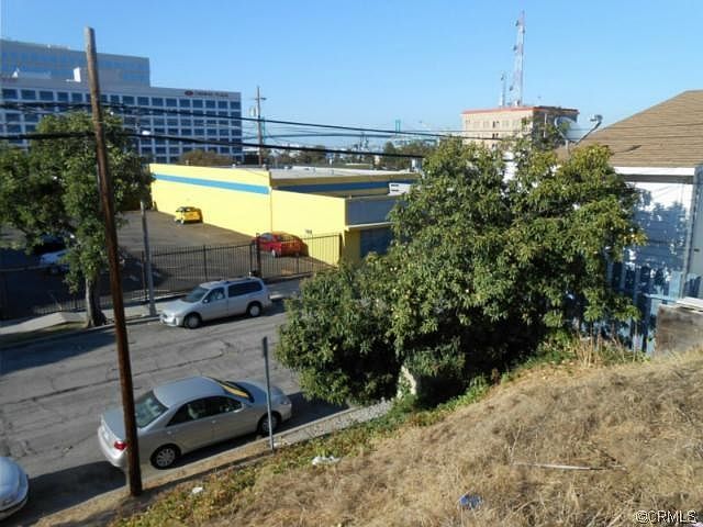 1st image of 241 W 8th St