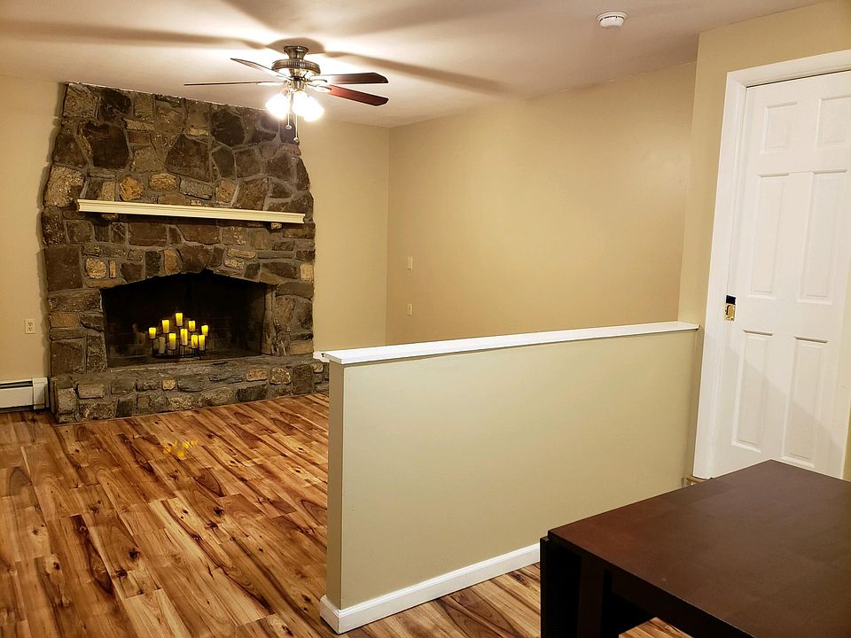 1st image of 47 Lakeview Dr #2