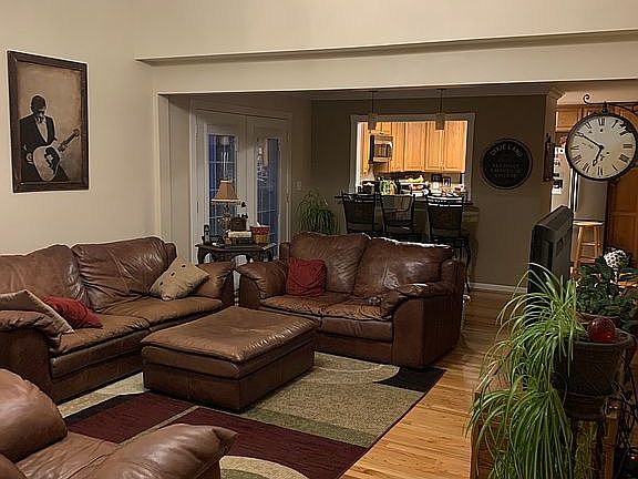 5th image of 25264 Cornelius Dr