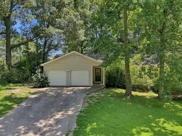 2313 Ivy Crest Dr, Buford, GA 30519