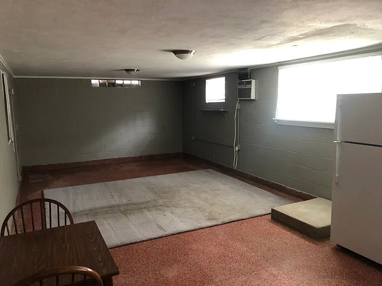 1025 W Lombard St — Photo 17