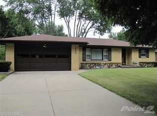 1006 Jean Ann Dr, Saint Joseph, MI 49085