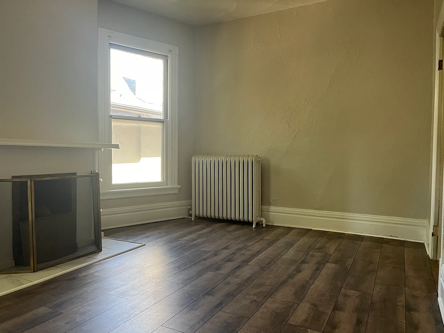 Studio, 450 sqft, $1,295 — Photo 3