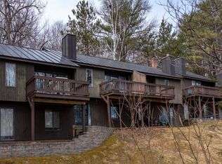 401 Old Quechee Rd #9B, Hartford, VT 05047