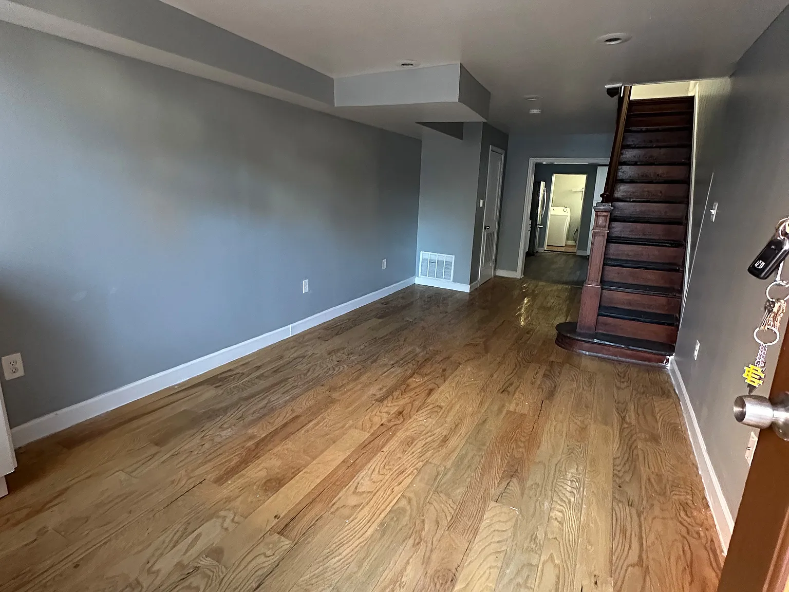 2 bed, 1.0 bath, $2,200 — Photo 3