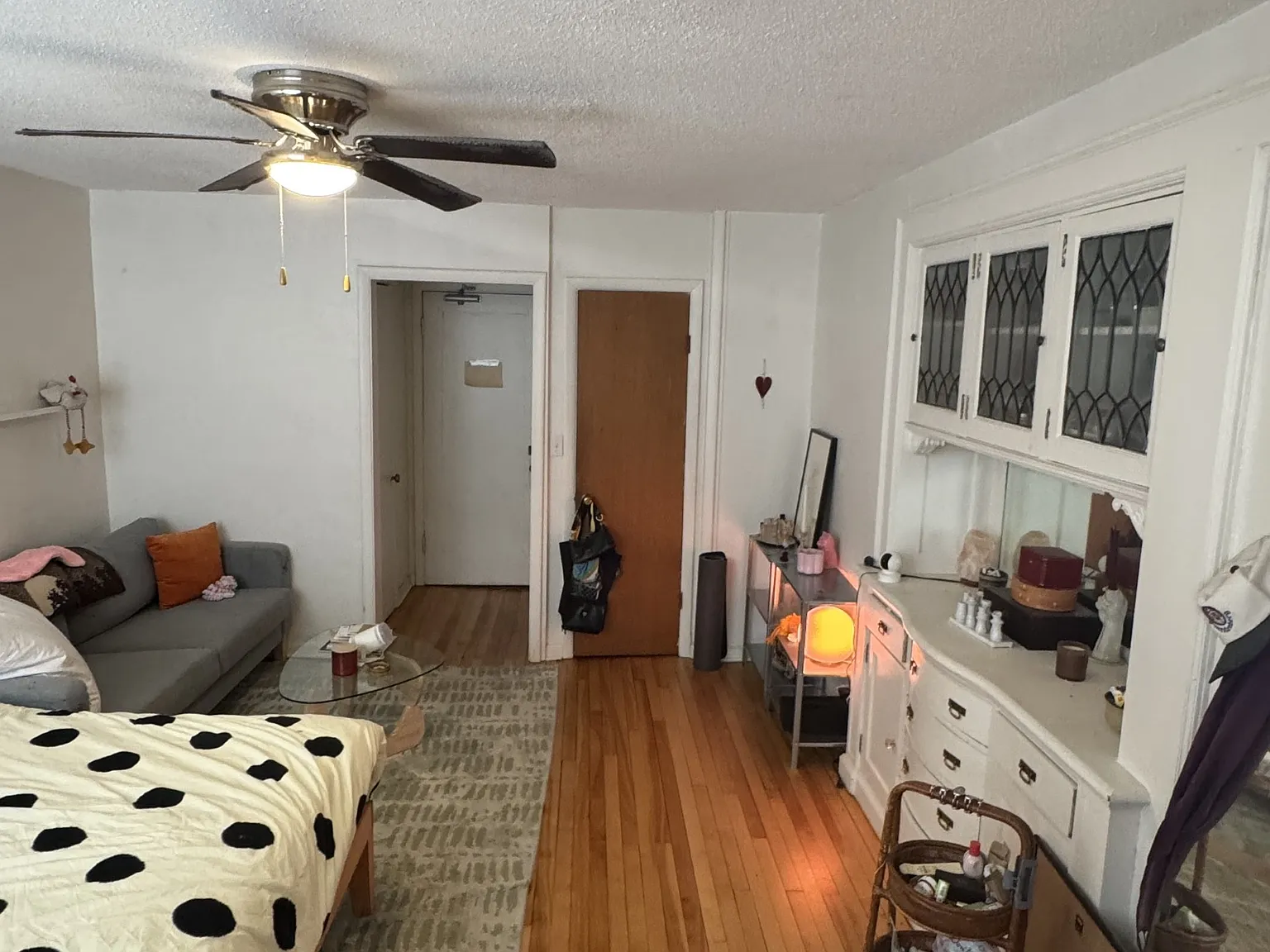 2707 Humboldt Ave S — Photo 2