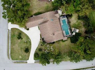 7317 Crape Myrtle Way, Sarasota, FL 34241