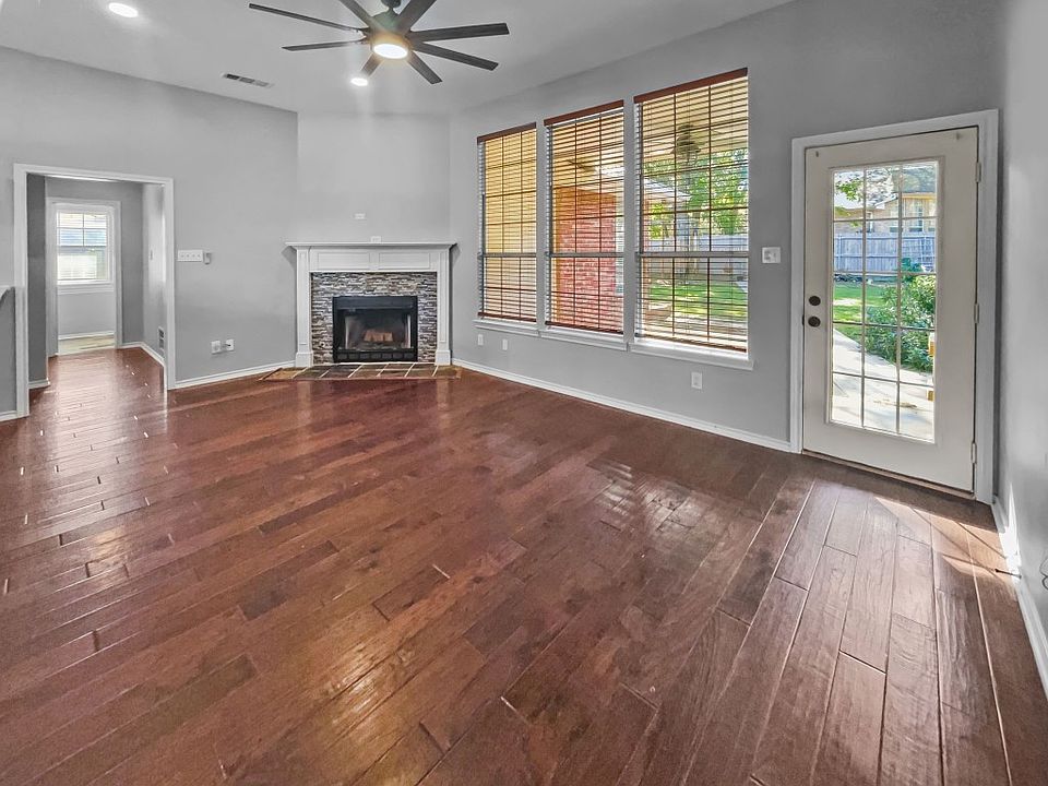 2212 Lattimore St, Denton, TX 76209 Zillow