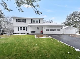 518 Bambi Ln, Strykersville, NY 14145