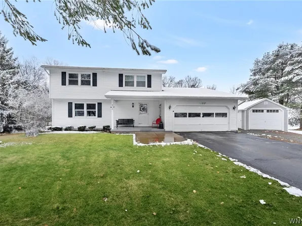 518 Bambi Ln, Strykersville, NY 14145