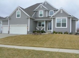 6101 NW 97th St, Johnston, IA 50131