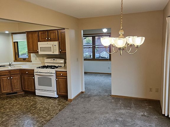 5th image of 2880 Embury Dr #2880