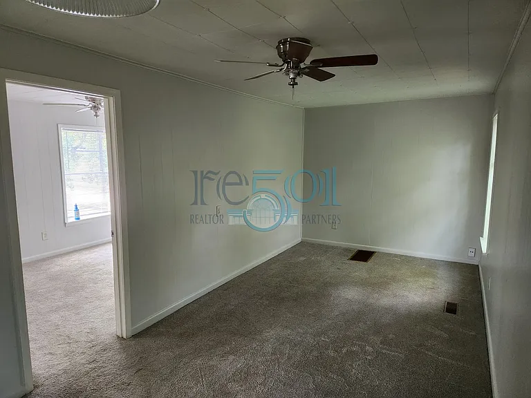 1015 N Fillmore St — Photo 8