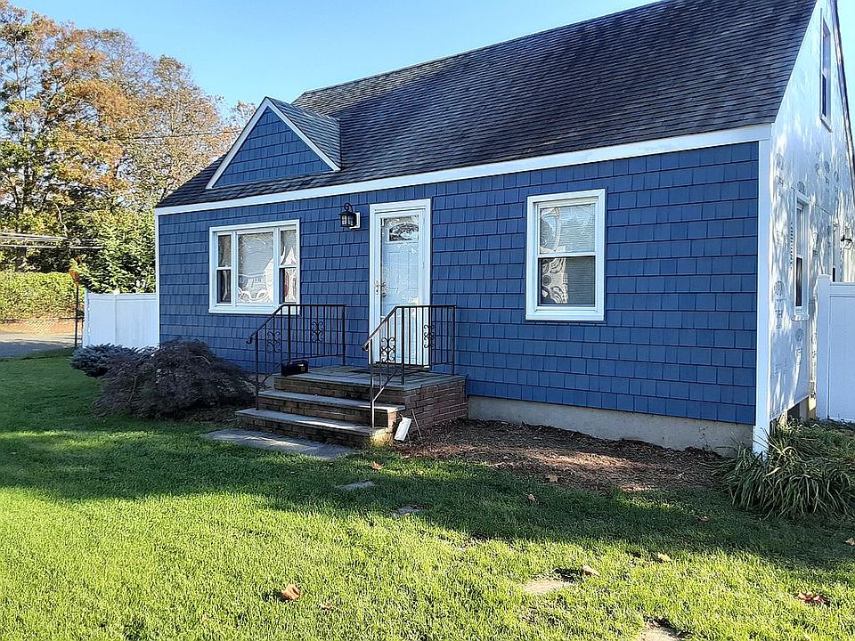 1st image of 22 Beecher Ave