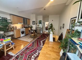41 S 45th St #3, Philadelphia, PA 19104