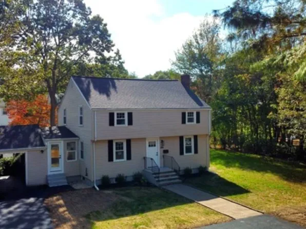 99 Paul St, Dedham, MA 02026