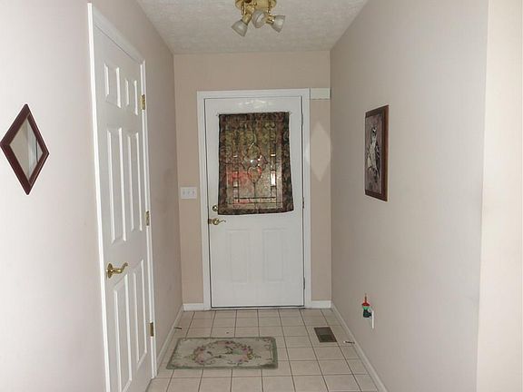 5th image of 359 Hamilton St