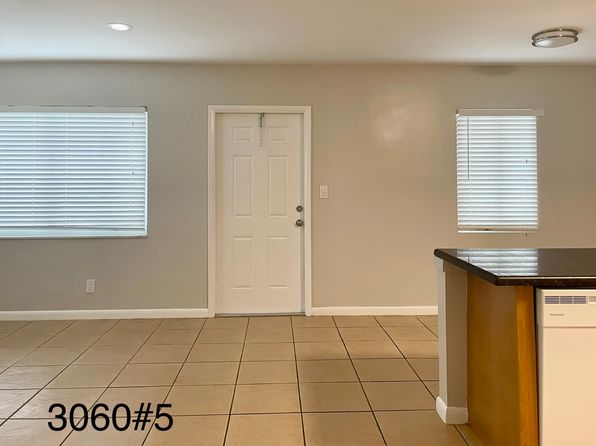 3060 NE 13th Ave APT 5