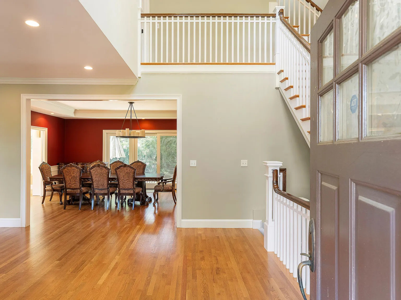 5 bed, 6.5 bath, 6343 sqft, $12,000 — Photo 3