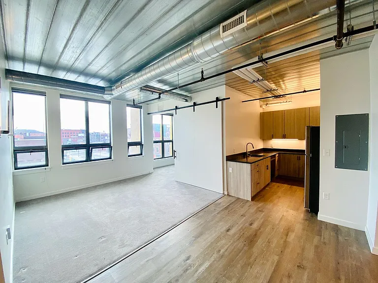 Kelley Square Lofts — Photo 31