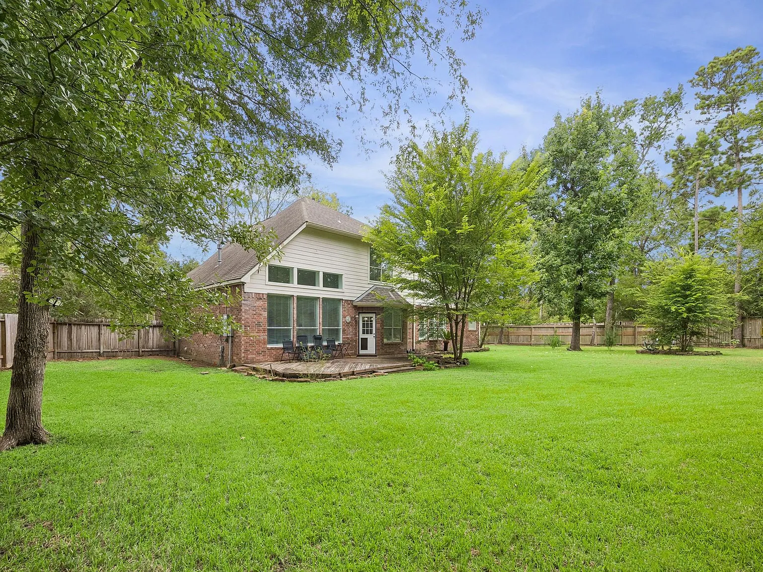 4 bed, 3.5 bath, 3374 sqft, $4,000 — Photo 3