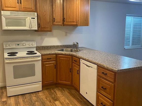 5th image of 10182 S Chattel Cir