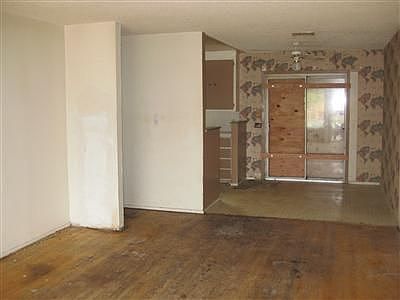 4th image of 6132 Vista Ave