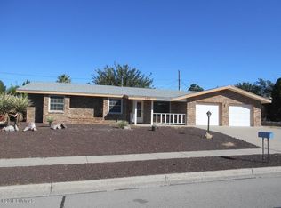 1217 Edgewood Ave, Las Cruces, NM 88005