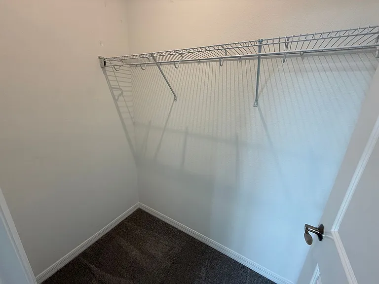 405 Eventide Ave — Photo 21