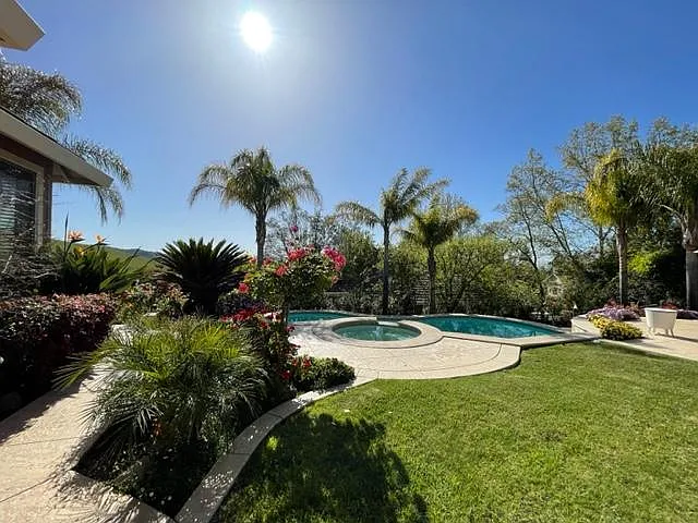 811 Fox Glen Pl — Photo 19