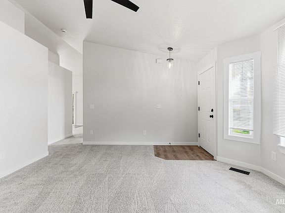 2nd image of 909 Settlers Dr