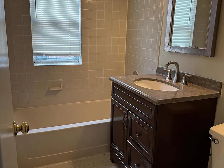 1720 Queens Ln #3172 — Photo 14