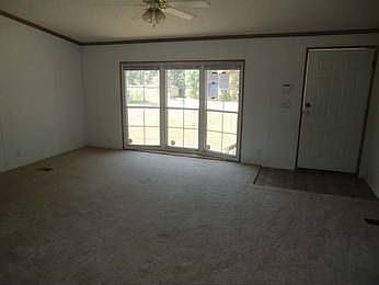 5th image of 151 Barbary Dr