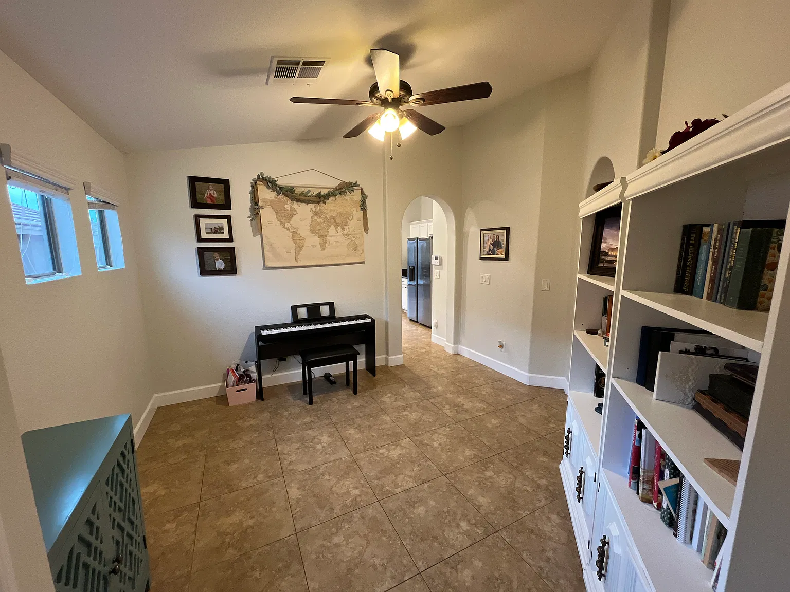 4 bed, 1415 sqft, $2,295 — Photo 4