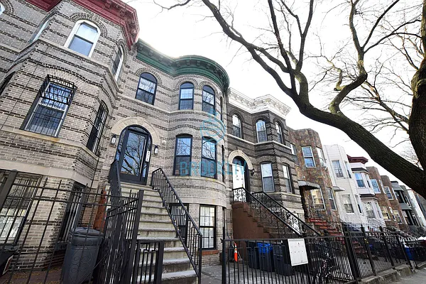 Rented by null | media 66